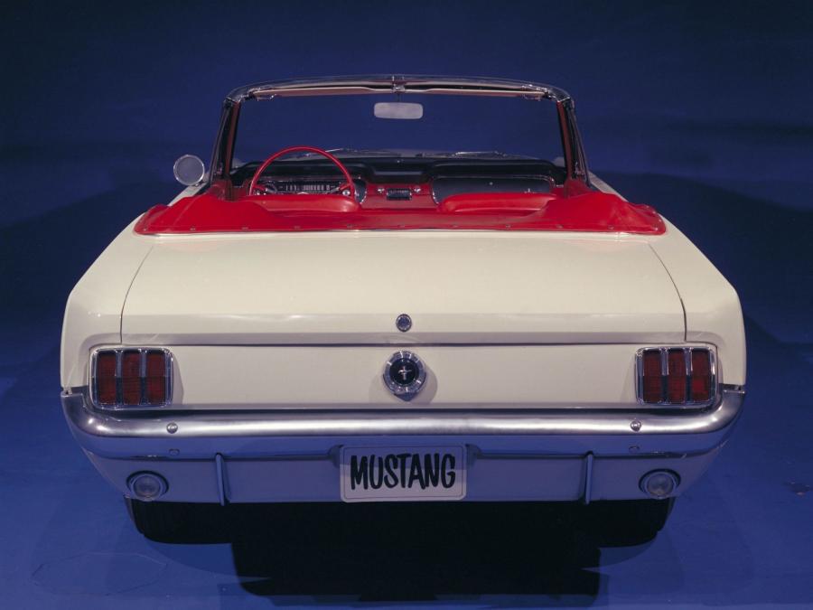  Ford Mustang Convertible 1964 года  (фото 24 из 27)